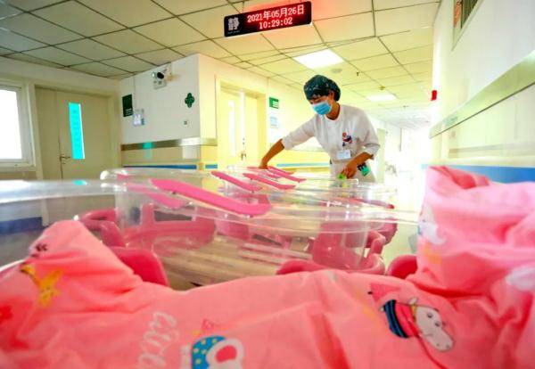呼和浩特生二孩发5万三孩发10万