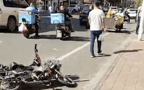外卖员用弹弓专打电车玻璃