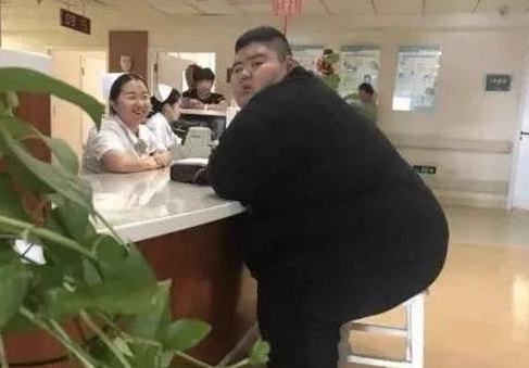 女子3个月狂减27斤被送急诊