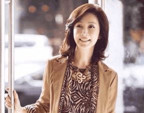 年龄大的人发型设计图片