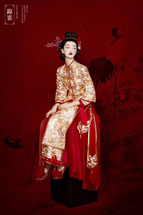 婚纱中式设计图片