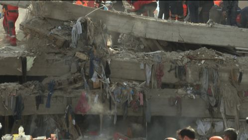 土耳其地震致151人受伤