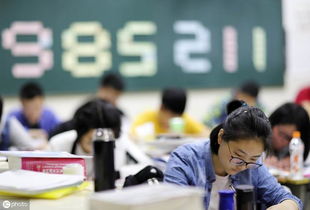 湖北小孩请AI人脉给哥哥报志愿