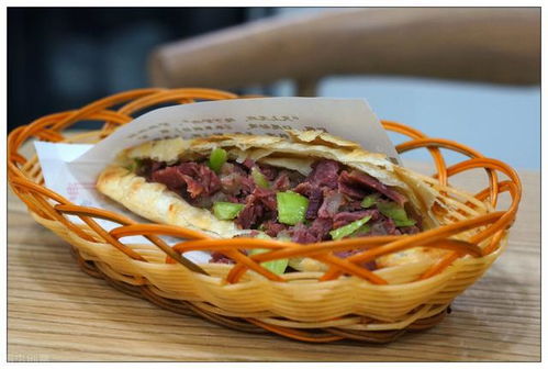 航天员返回第一顿吃牛肉面驴肉火烧
