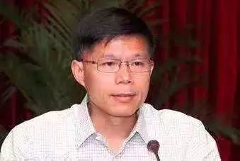 干部借调辅警作为个人专职司机被查
