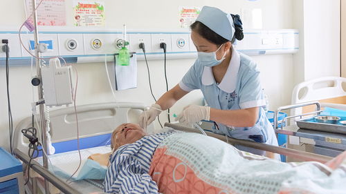 卫健委回应医院将盐水拿成糖水