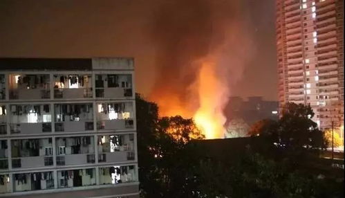 广东汕头铺面火灾致3死 亲属发声