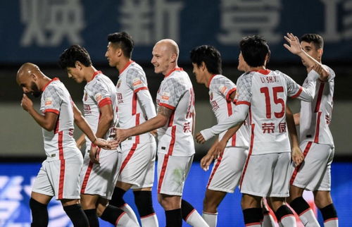 上海海港3-1河南队五轮不败(上海海港队比赛时间)